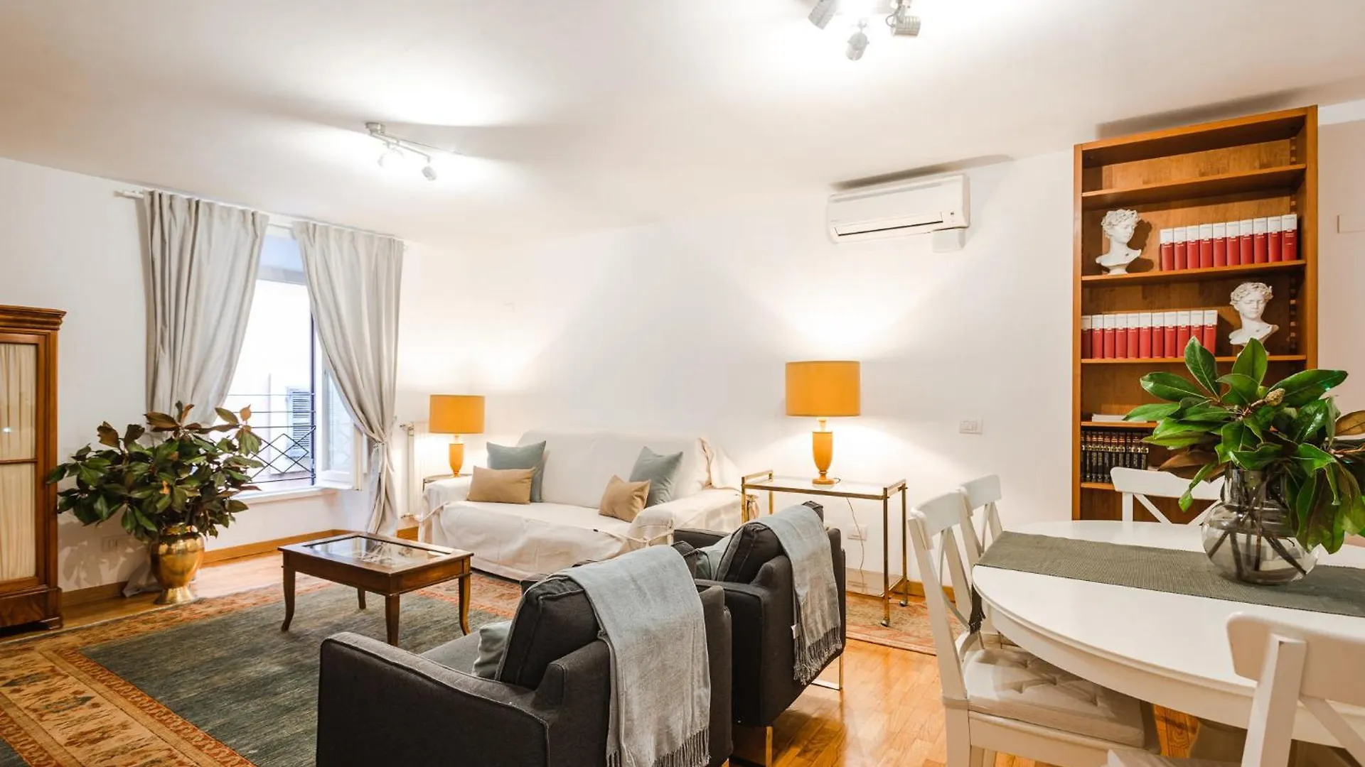 Apartman La Magnolia A C Balcony Office Piazza Navona Spanish Steps Róma
