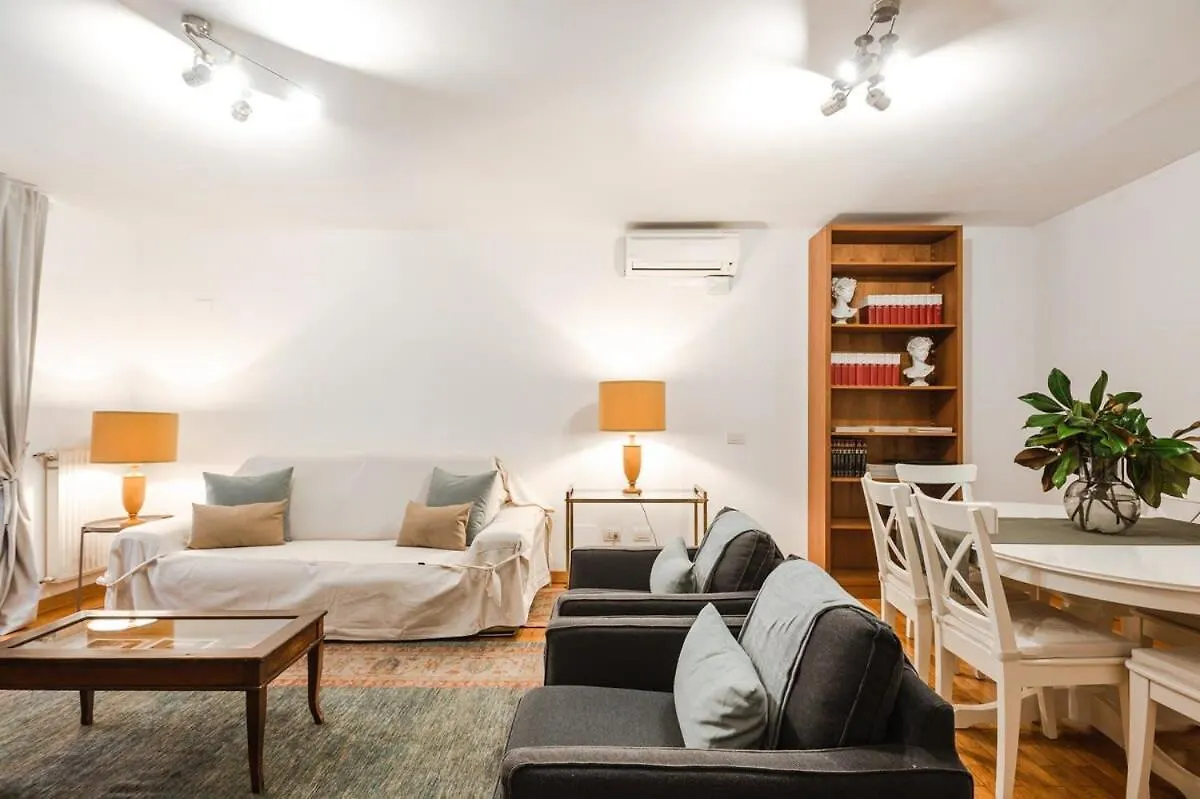 Apartman La Magnolia A C Balcony Office Piazza Navona Spanish Steps Róma