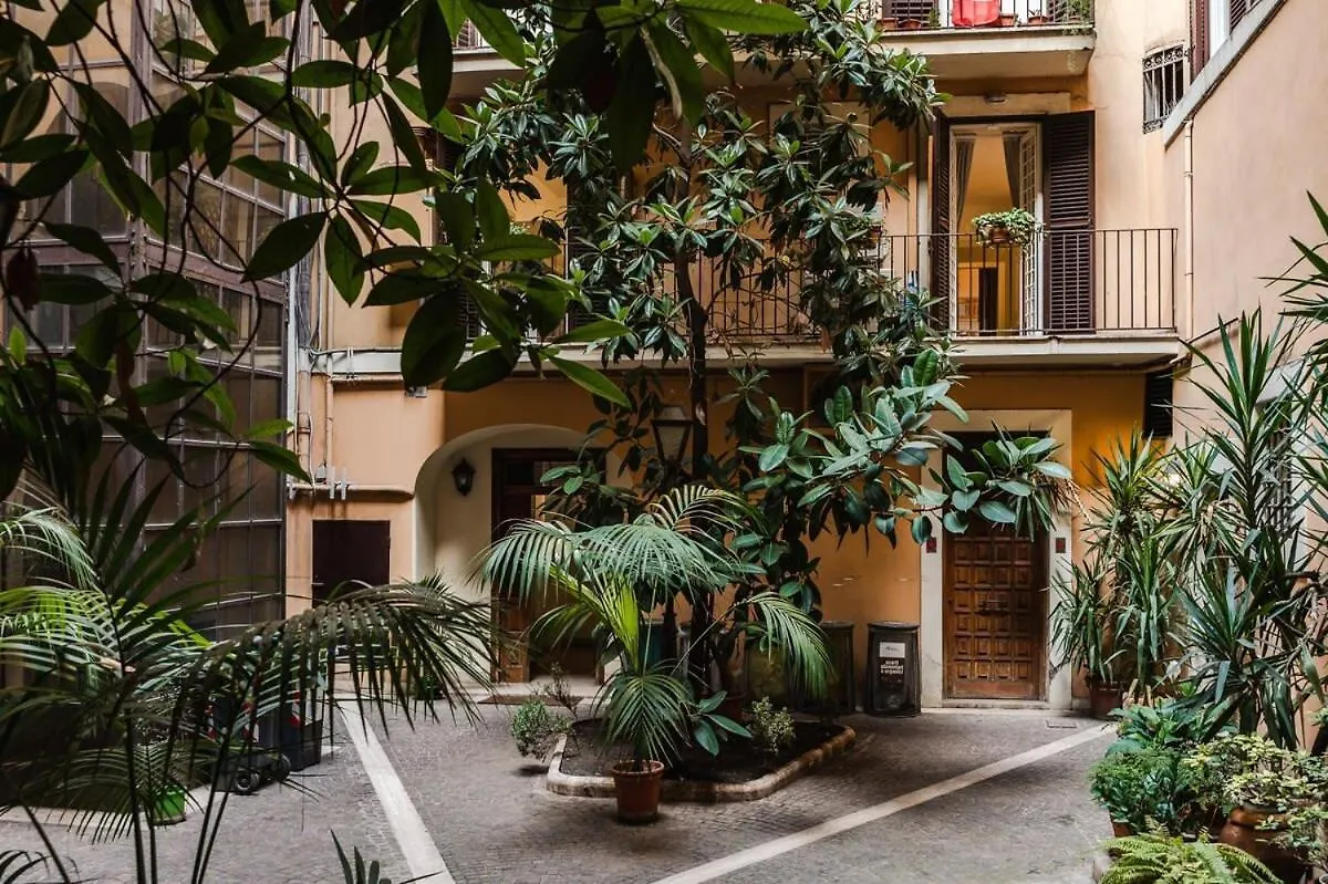 La Magnolia A C Balcony Office Piazza Navona Spanish Steps Róma